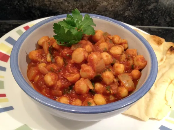Easy Spicy Curried Chickpeas