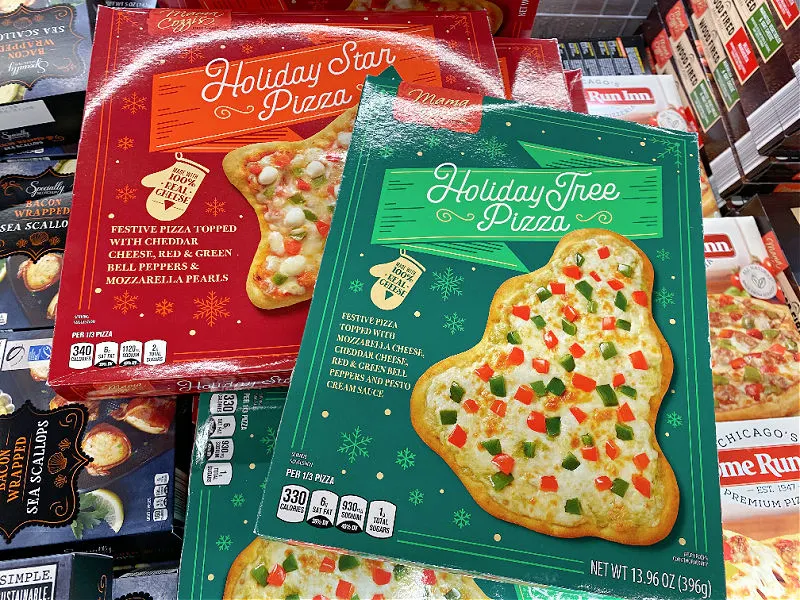 https://www.mashupmom.com/wp-content/uploads/2021/11/aldi-christmas-pizza.jpg.webp