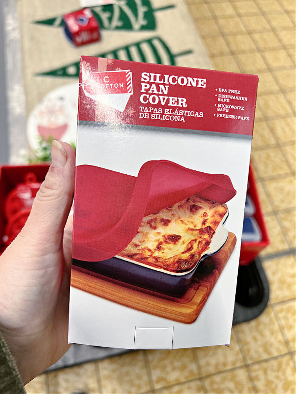 Aldi Shoppers Are Obsessed With These Silicone Baking Trays